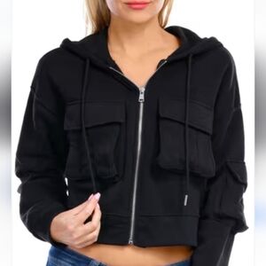 BLACK CROPPED CARGO JACKET